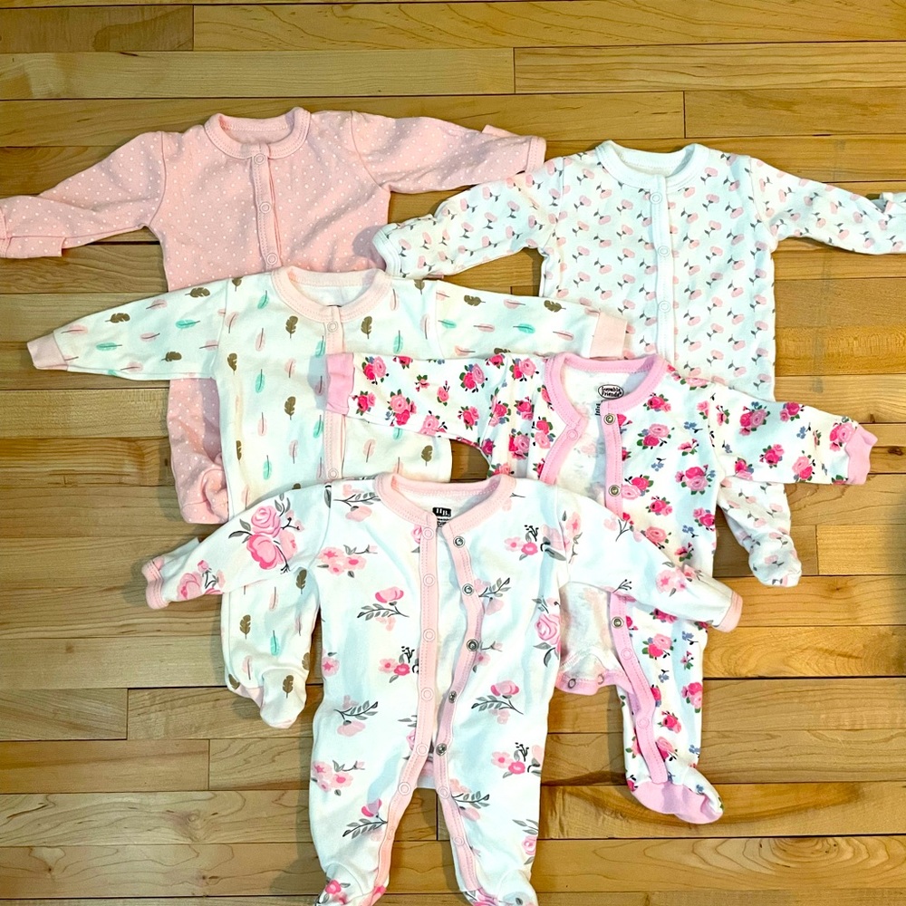 Lot of 5 preemie girls pajamas LIKE NEW